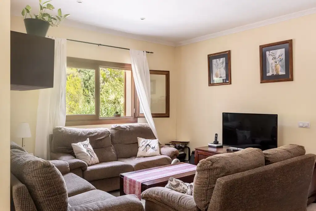 Sala d'estar de Casa o xalet en venda en Alcúdia amb Jardí privat, Terrassa i Piscina