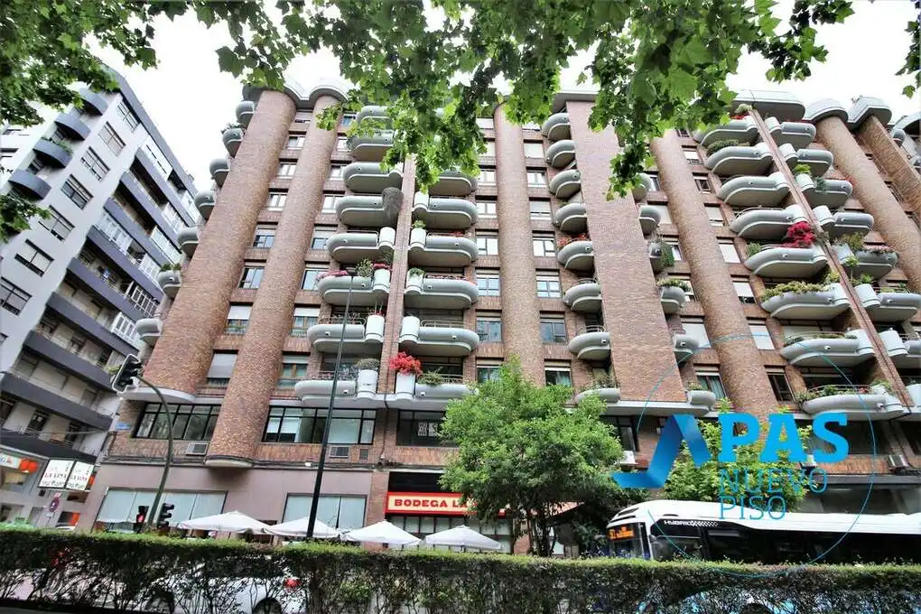Außenansicht von Wohnung zum Verkauf in Santander mit Heizung