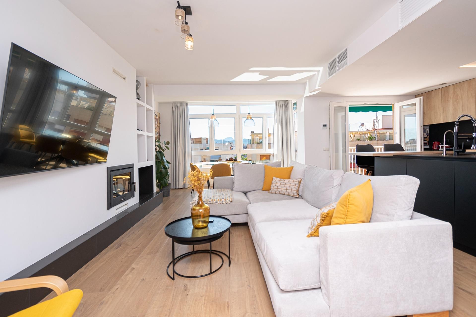 Sala de estar de Piso de alquiler en  Palma de Mallorca con Parquet, Terraza y Balcón