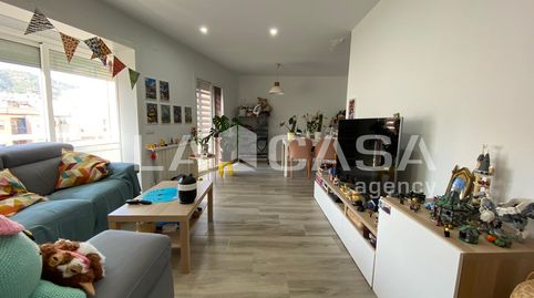 Foto 3 de Dúplex en venda a Carrer de Sant Jeroni, Centre, Santa Coloma de Gramenet