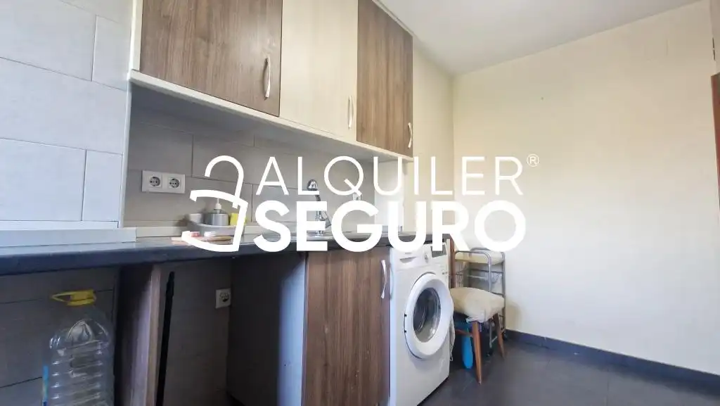 Kitchen of Flat for rent in Madrid  with Air Conditioner, Heating and Furnished