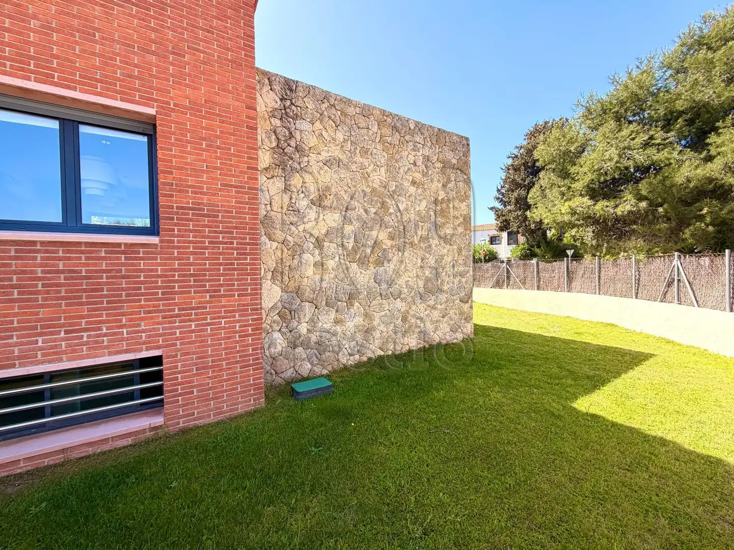Vista exterior de Casa o xalet en venda en Tarragona amb Aire condicionat, Calefacció i Jardí privat