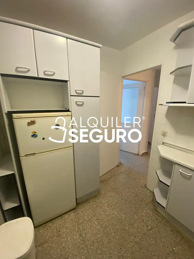 Cocina de Piso de alquiler en Guadalajara con Calefacción, Terraza y Amueblado
