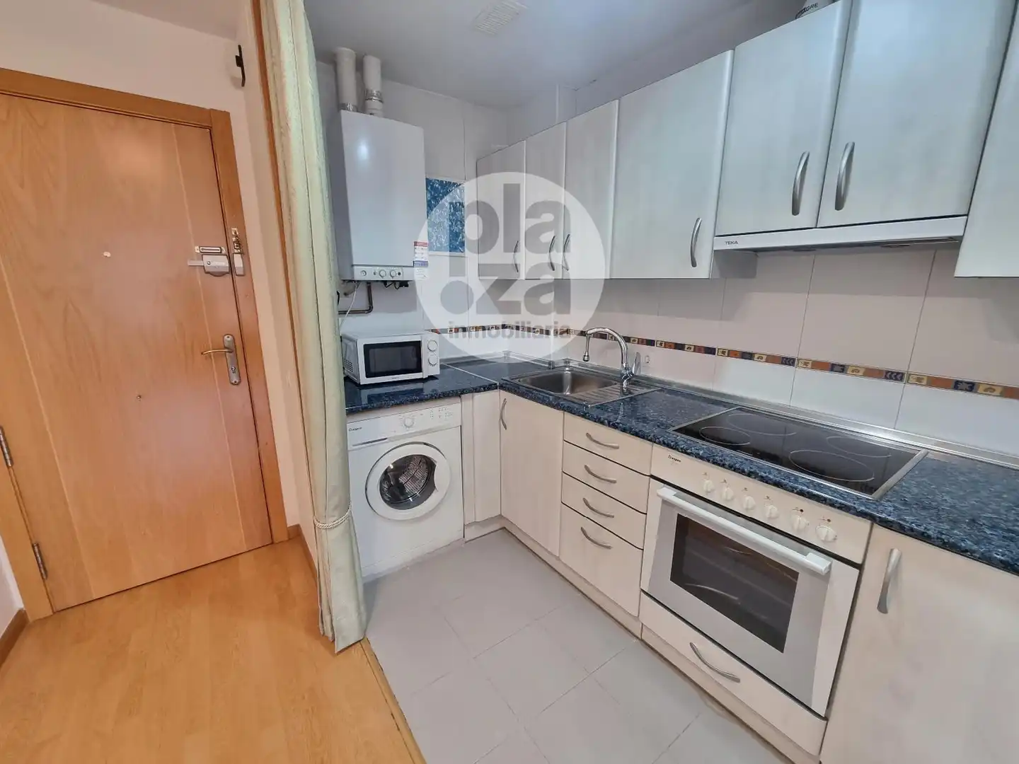 Cocina de Piso en venta en Burgos con Calefacción y Trastero