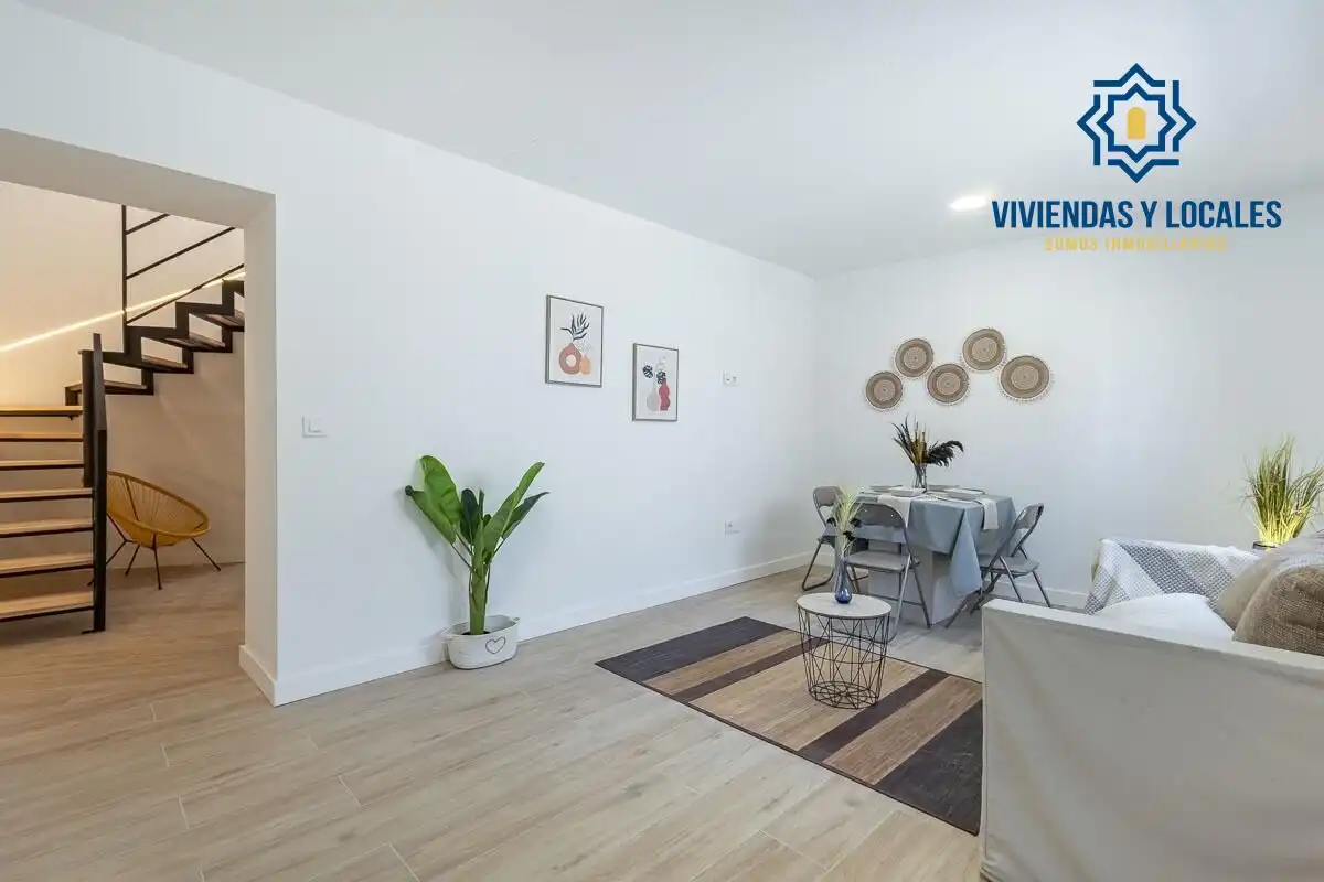 Sala d'estar de Casa adosada en venda en Chauchina amb Terrassa i Balcó