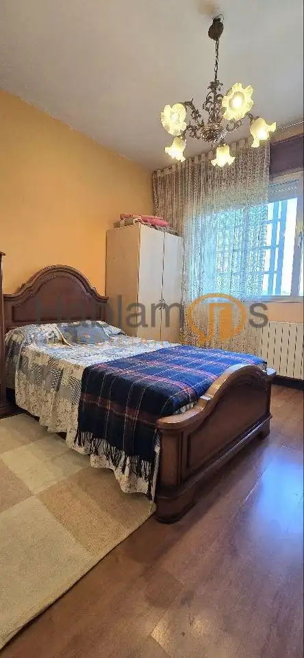 Habitación de Piso en venta en Vilagarcía de Arousa con Calefacción, Terraza y Trastero