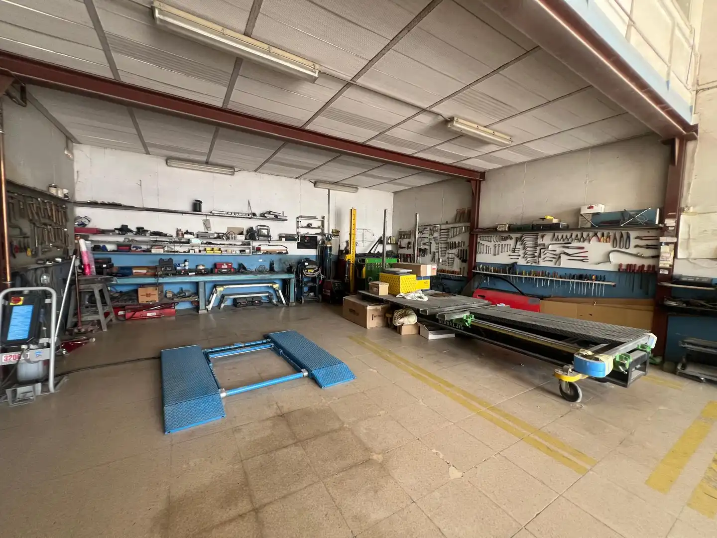 Local comercial en venda a Plaza Poligono Industrial, imagen 3