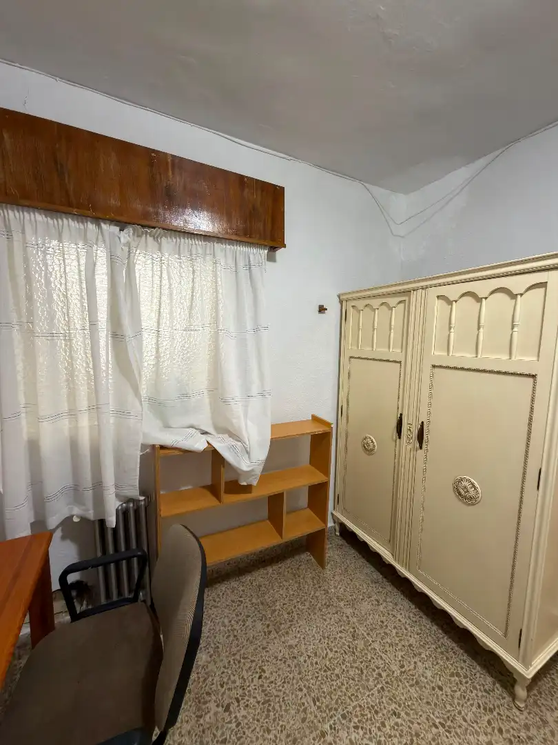 Bedroom of Flat for rent in Granada  with Heating, Parquet flooring and Furnished