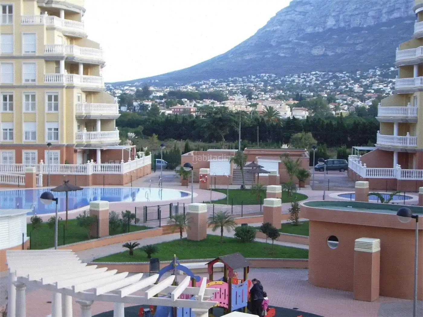 Àtic amb piscina en venda a Avenida Juan Chabás 40, imagen 3