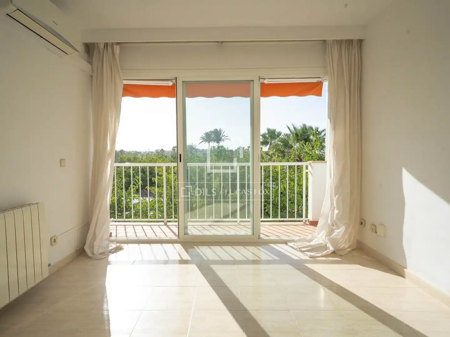 Flat with terrace for sale in Platja de Palma, imagen 3