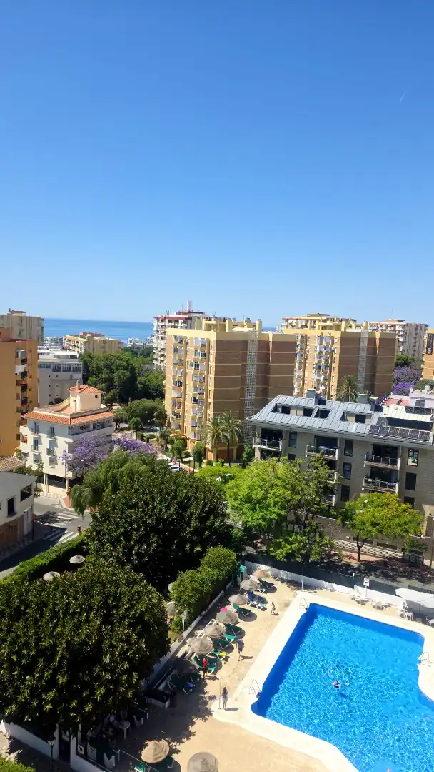 Vista exterior de Estudio en venta en Benalmádena con Piscina comunitaria