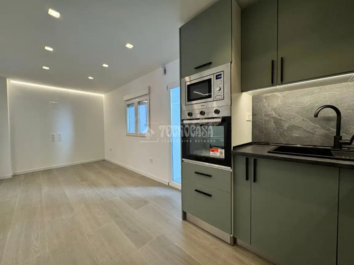 Kitchen of Flat for sale in Alcobendas  with Air Conditioner and Heating