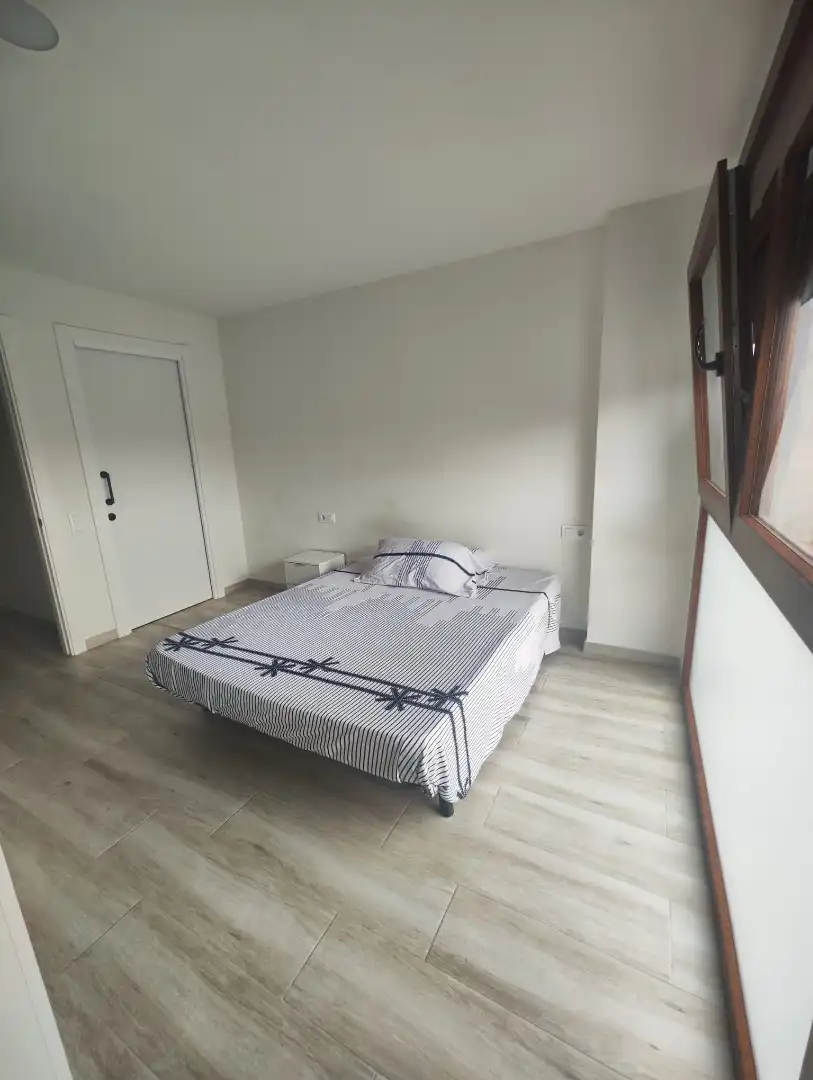 Bedroom of Flat for sale in Torelló