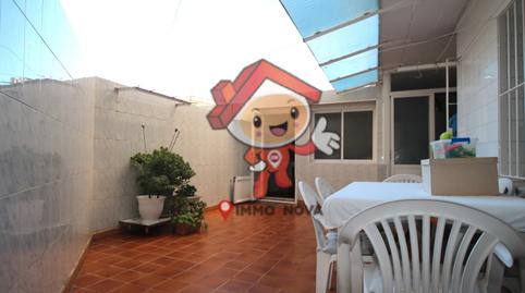 Foto 2 de Piso en venta en Ronda O'donnell, Peramàs, Mataró