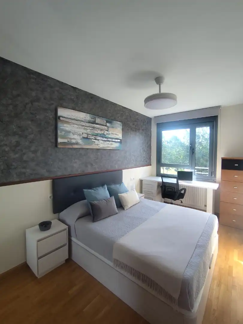 Bedroom of Flat for sale in Oviedo 