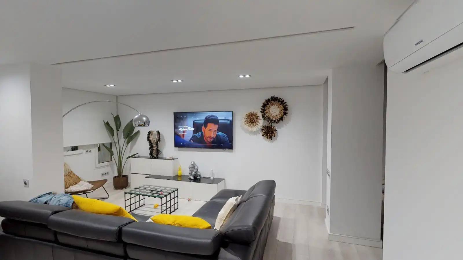 Living room of Duplexes for sale in Vélez-Málaga  with Air Conditioner and Community pool