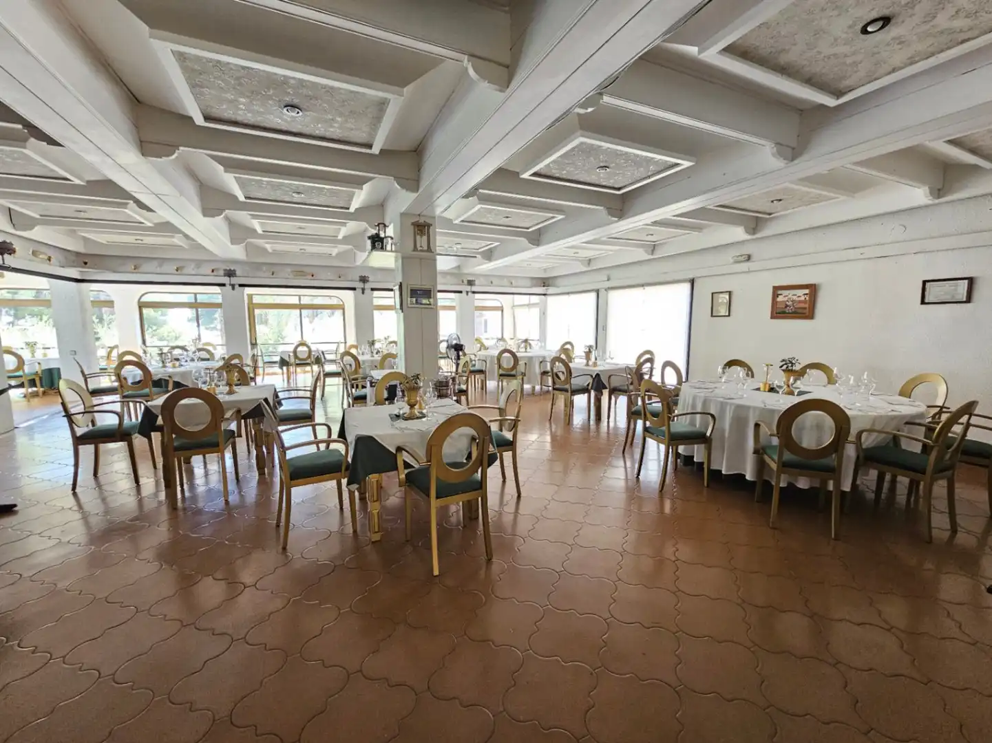 Local en venta en Alcalà de Xivert con Amueblado