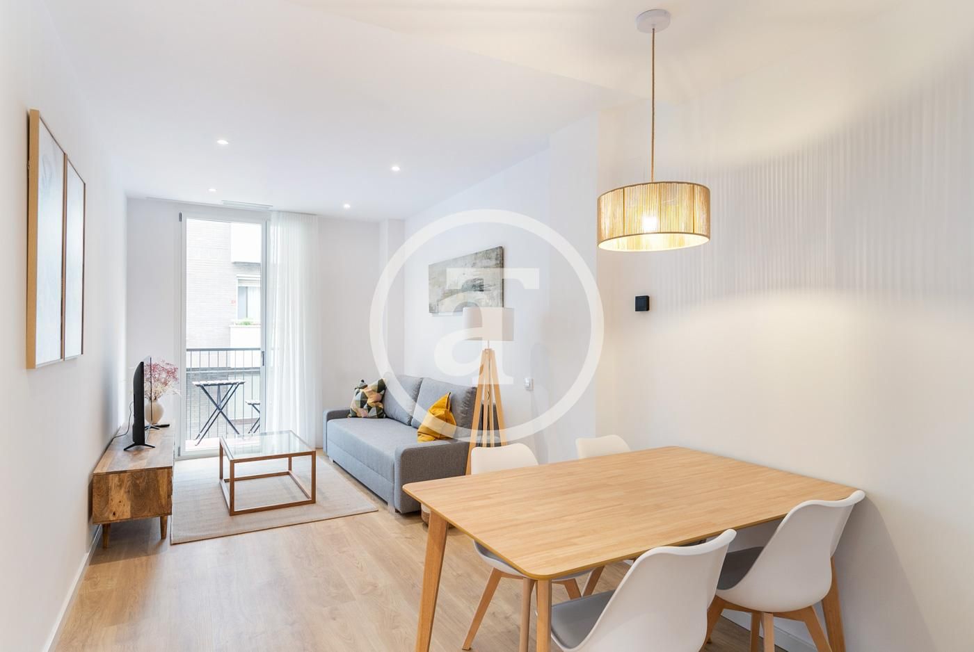 Sala d'estar de Dúplex de lloguer en  Barcelona Capital amb Aire condicionat, Calefacció i Moblat