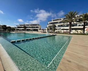 Piscina de Planta baixa en venda en Finestrat amb Aire condicionat, Calefacció i Jardí privat