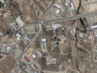Terreny industrial en venda a Crevillent