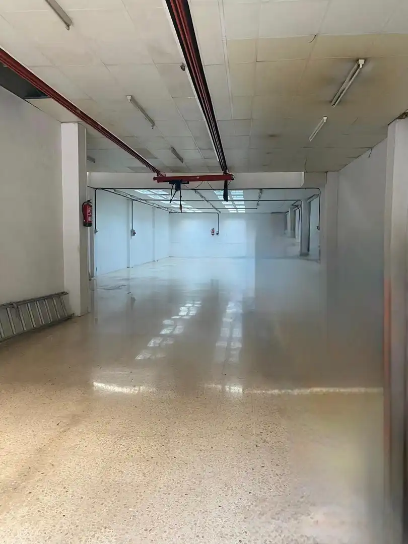 Gewerbefläche zum Verkauf in Centre