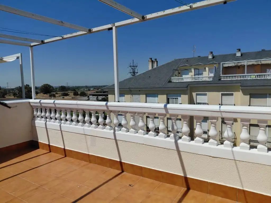 Terrasse von Maisonette zur Miete in Badajoz