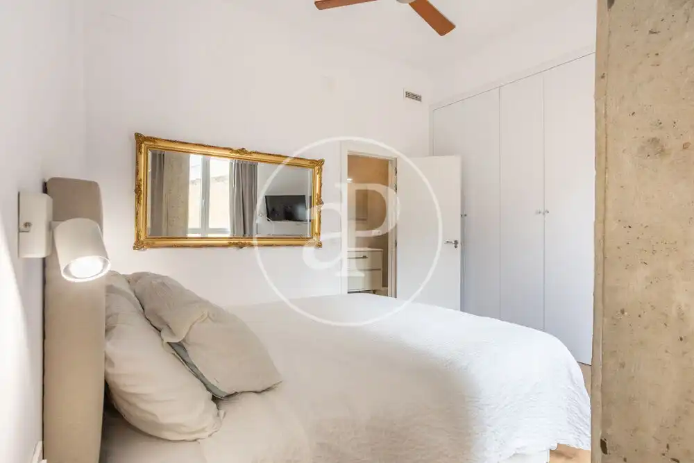Schlafzimmer von Wohnung zur Miete in Valencia mit Klimaanlage, Terrasse und Möbliert