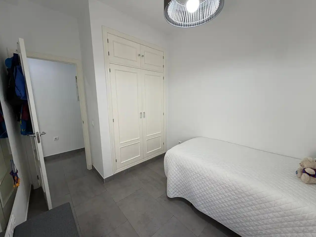 Bedroom of Flat for sale in Sanlúcar de Barrameda  with Air Conditioner, Terrace and Furnished