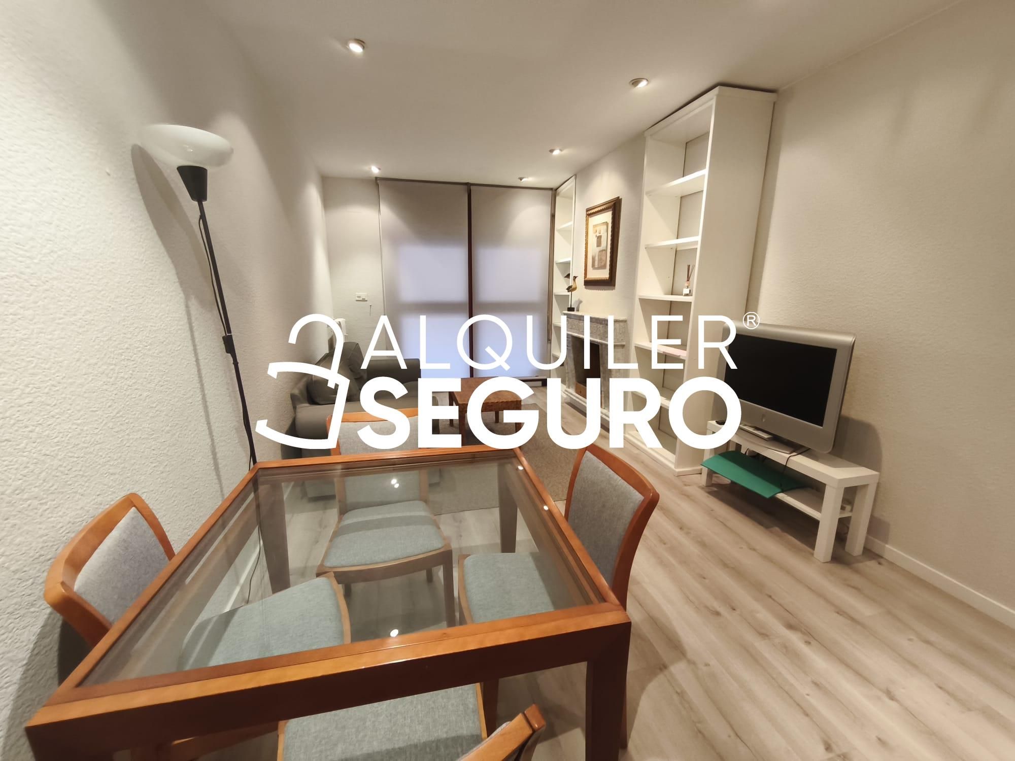 Vista exterior de Pis de lloguer en  Zaragoza Capital amb Calefacció, Terrassa i Moblat