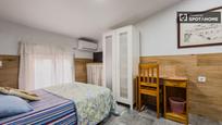 Bedroom of Flat to rent in L'Hospitalet de Llobregat  with Air Conditioner, Heating and Furnished