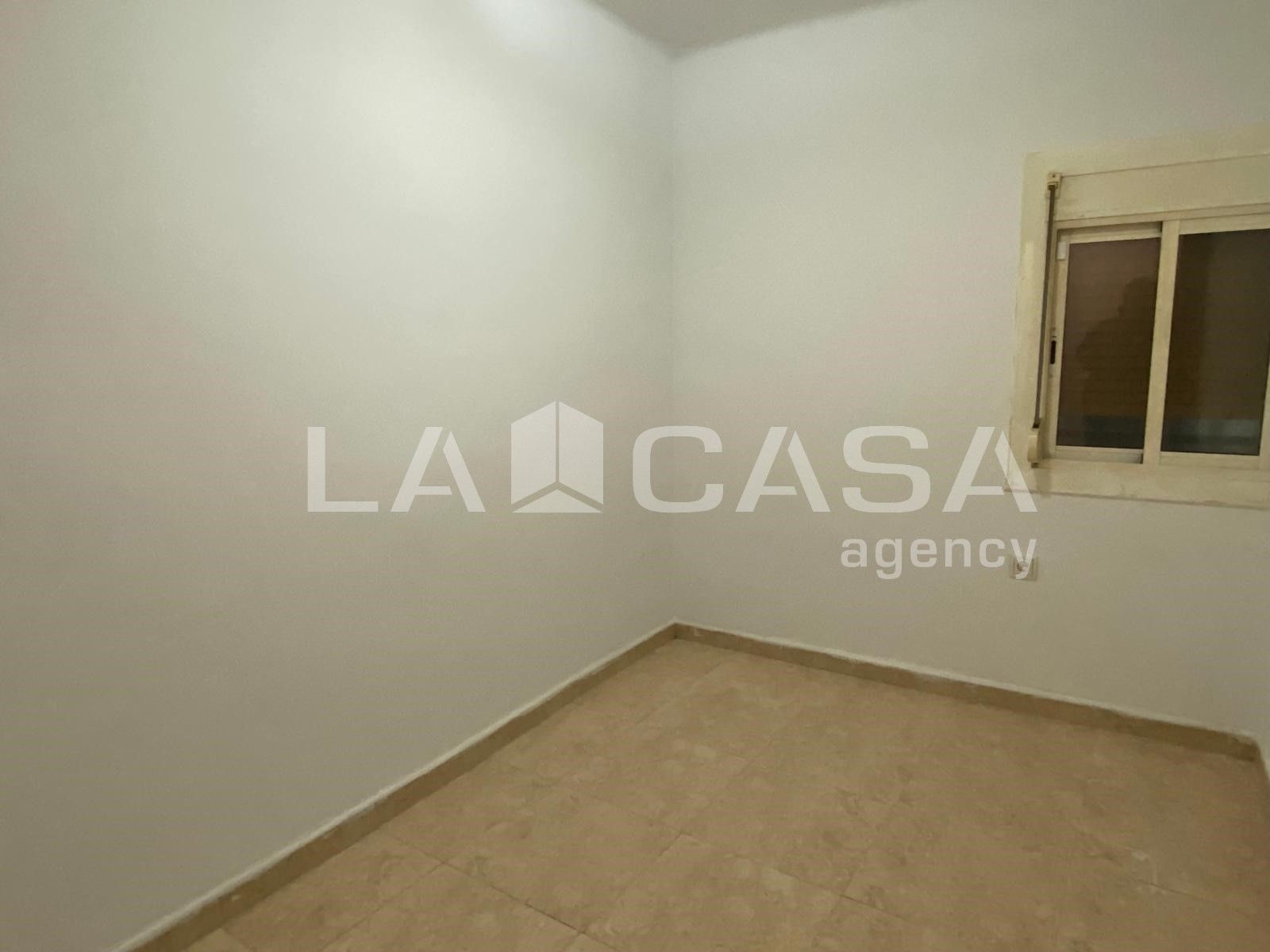 Flat for sale in Santa Coloma de Gramenet  with Balcony