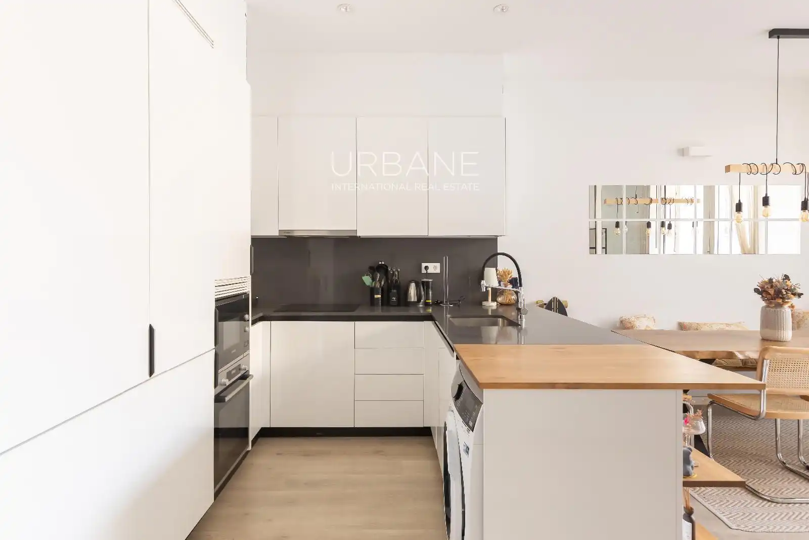 Kitchen of Flat for sale in Barcelona  with Air Conditioner, Heating and Terrace