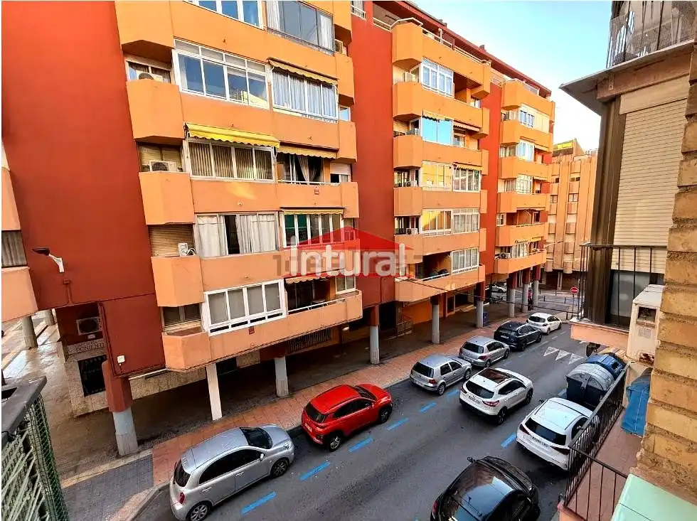 Vista exterior de Pis en venda en Benidorm amb Terrassa