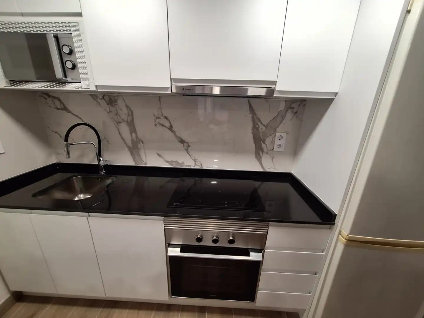 Cocina de Piso de alquiler en Santa Pola con Aire acondicionado y Amueblado