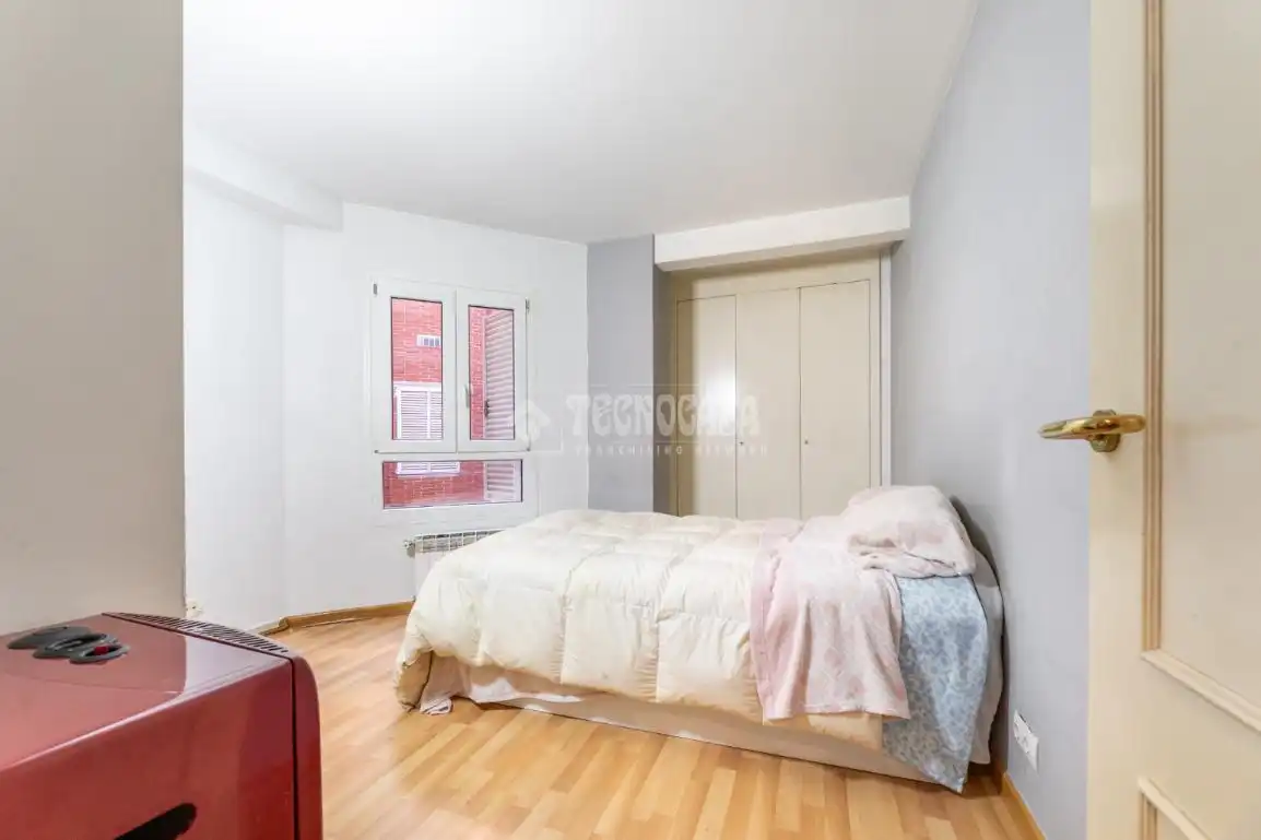 Habitación de Piso en venta en Las Rozas de Madrid con Calefacción y Terraza