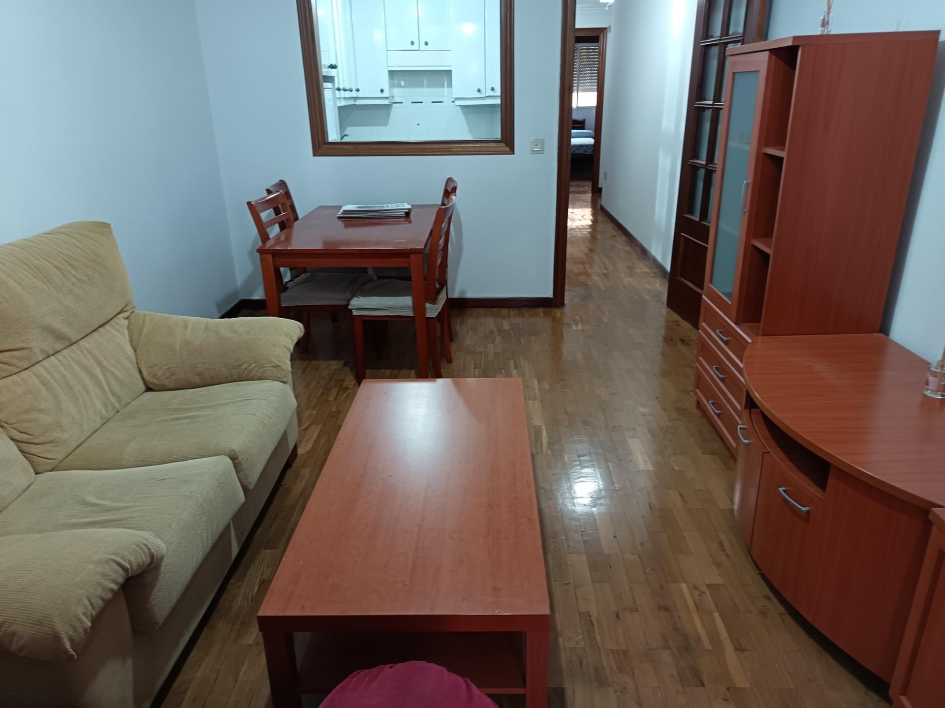 Living room of Flat for sale in Valladolid Capital  with Heating, Storage room and Balcony
