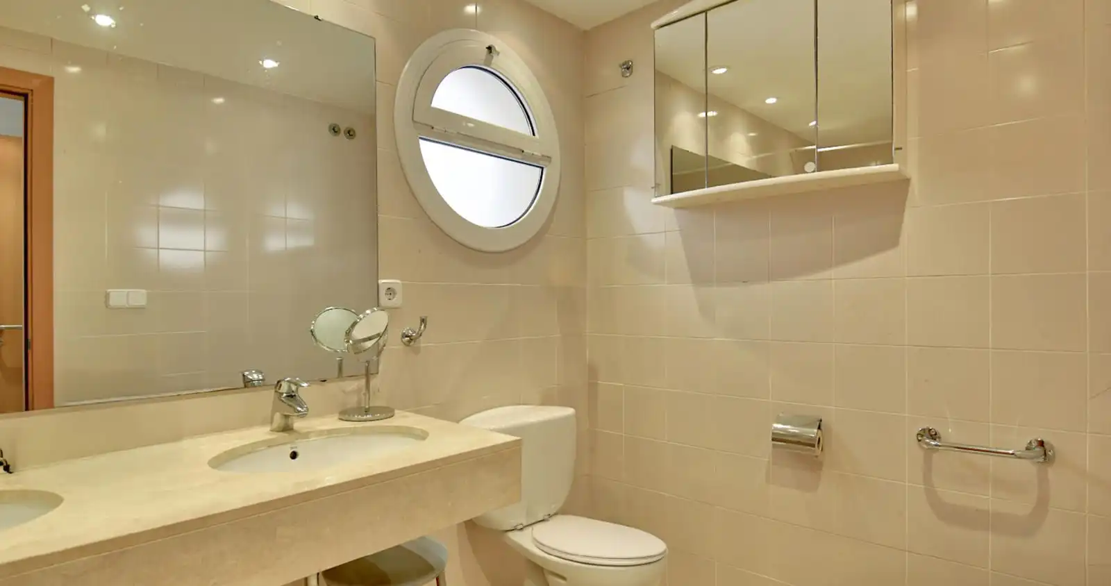 Baño de Piso en venta en Castell d'Aro, Platja d'Aro i s'Agaró con Aire acondicionado, Calefacción y Terraza