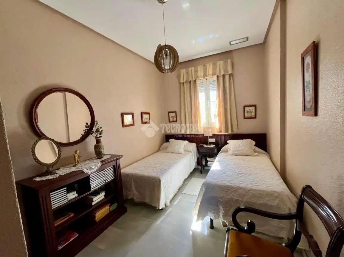 Casa con jardín en venta en Núcleo urbano, imagen 18