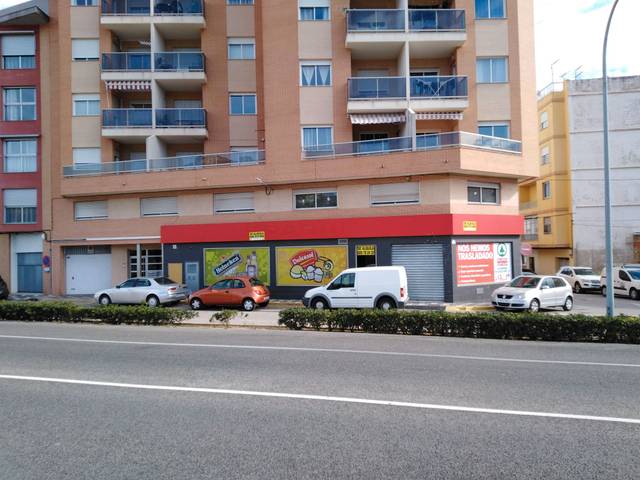 Local comercial en Alquiler en Calle 9 D Octubre en Xeraco