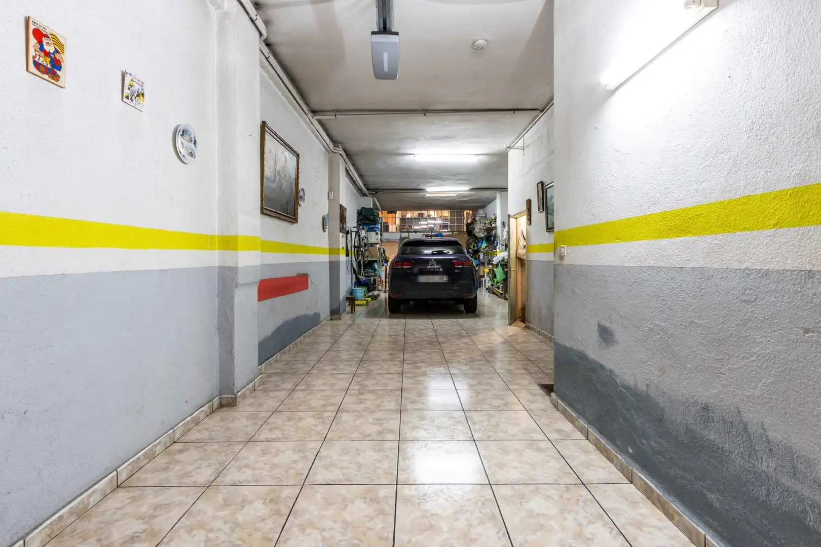 Parking of Detached homes for sale in Sabadell  with Air Conditioner and Heating