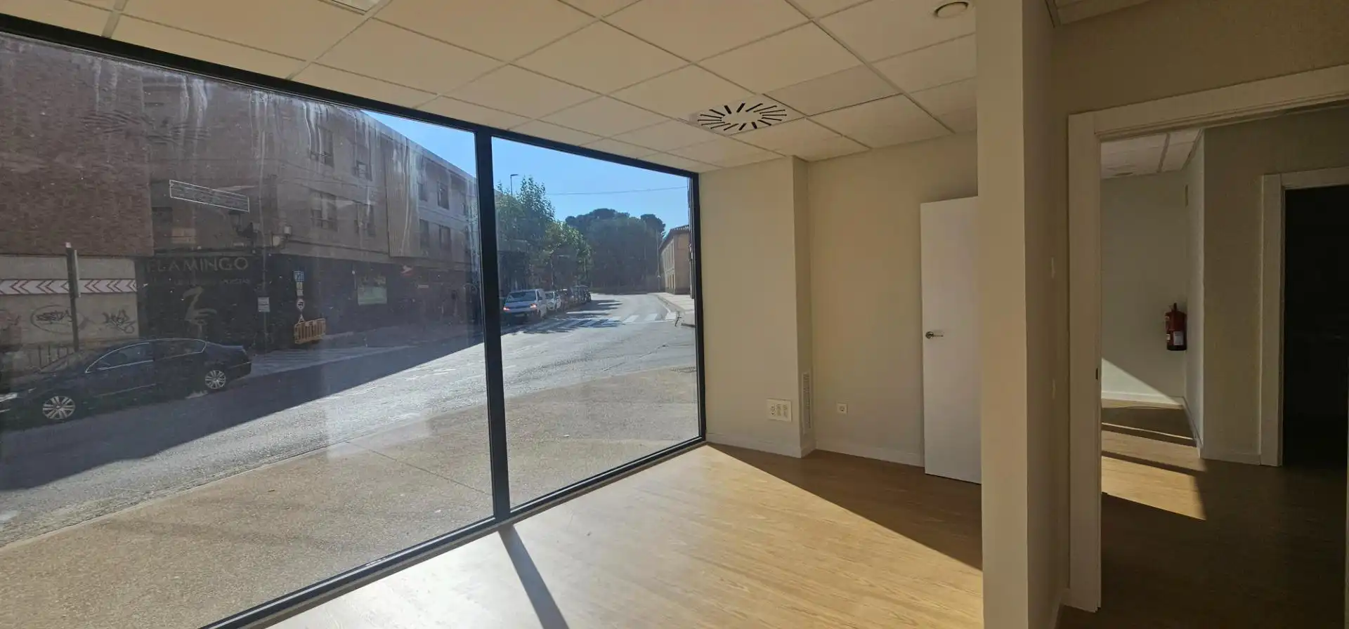 Geschaftsraum zum Verkauf in La Almunia de Doña Godina  mit Klimaanlage