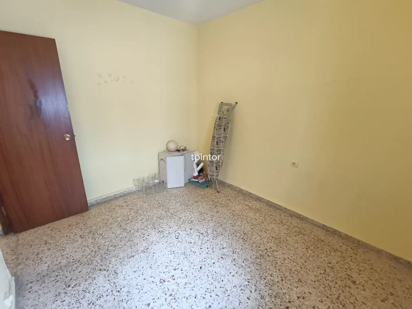 Wohnzimmer von Wohnung zum Verkauf in Plasencia mit Klimaanlage, Heizung und Parkett
