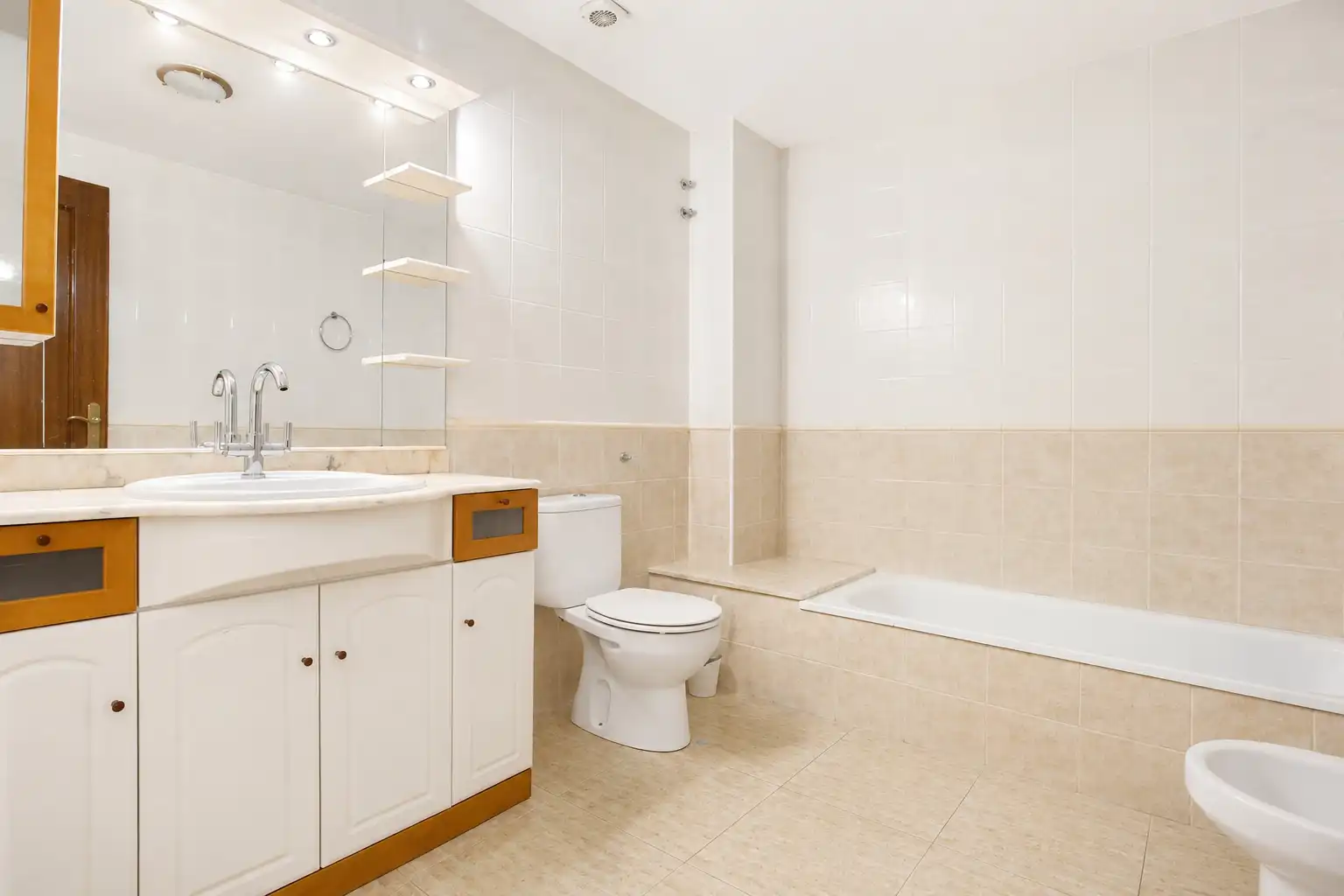 Baño de Casa adosada en venta en Palafrugell con Calefacción, Jardín privado y Terraza
