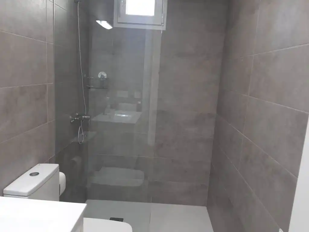 Baño de Apartamento en venta en Burgos con Calefacción y Amueblado