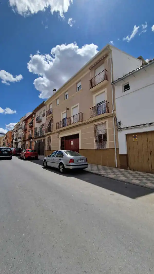 Außenansicht von Wohnung zum Verkauf in Lucena