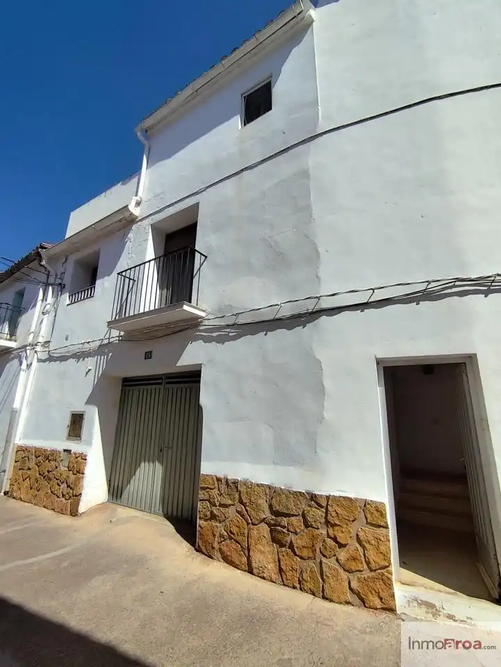 Vista exterior de Casa o chalet en venta en Gátova con Terraza