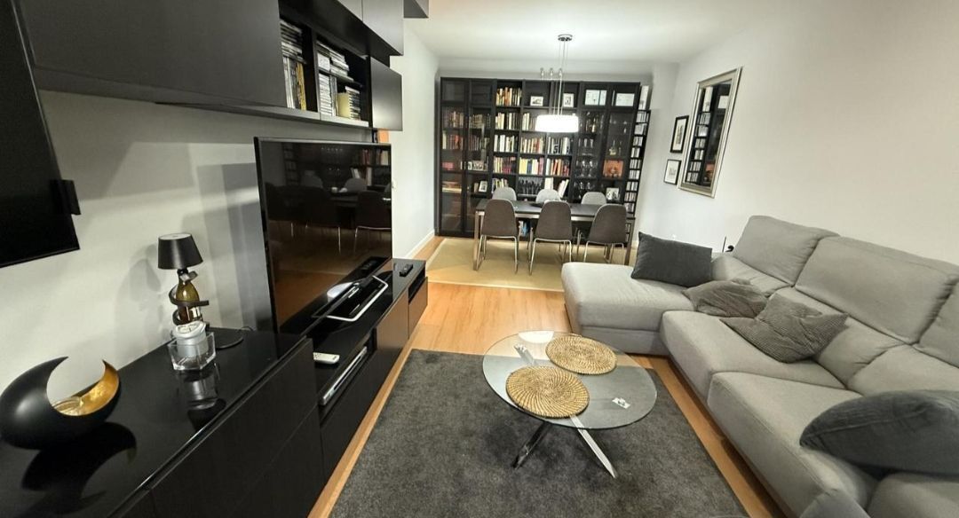 Sala d'estar de Dúplex en venda en El Escorial amb Calefacció, Terrassa i Piscina comunitària