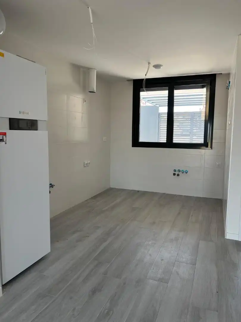 Casa adosada en venta en Villalbilla con Calefacción, Jardín privado y Terraza