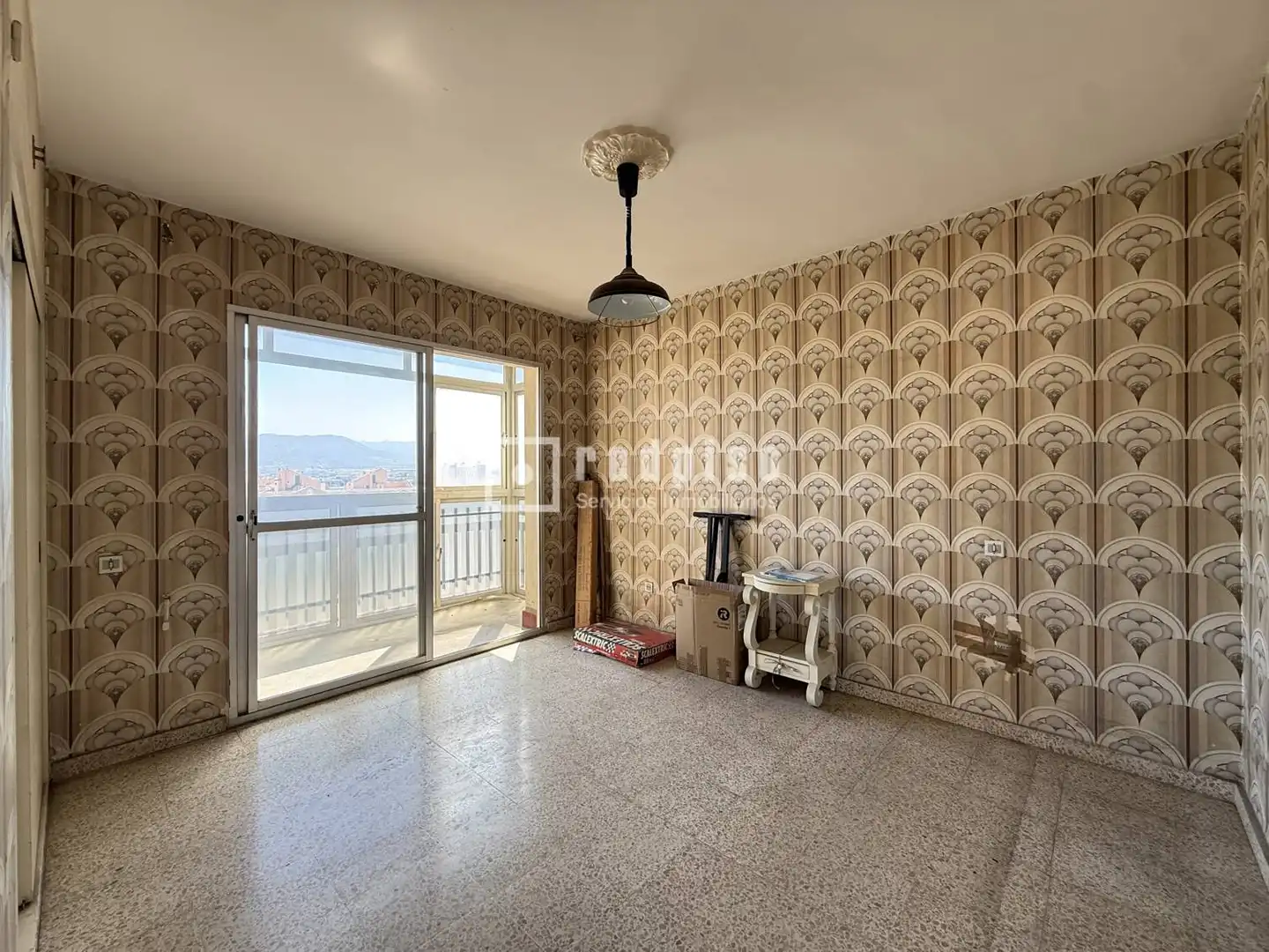 Habitación de Piso en venta en Málaga con Calefacción, Terraza y Alarma