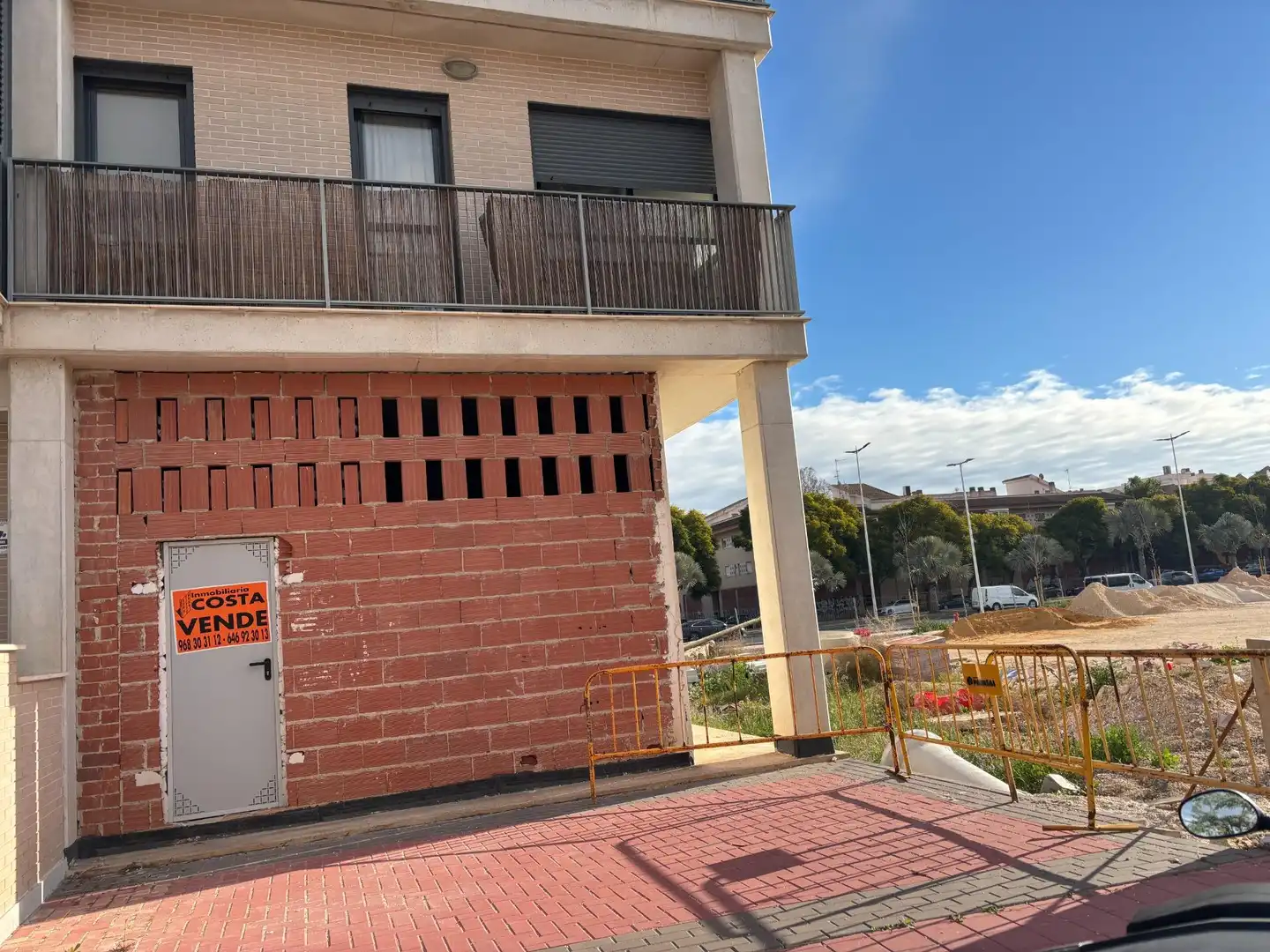 Vista exterior de Local en venda en Murcia